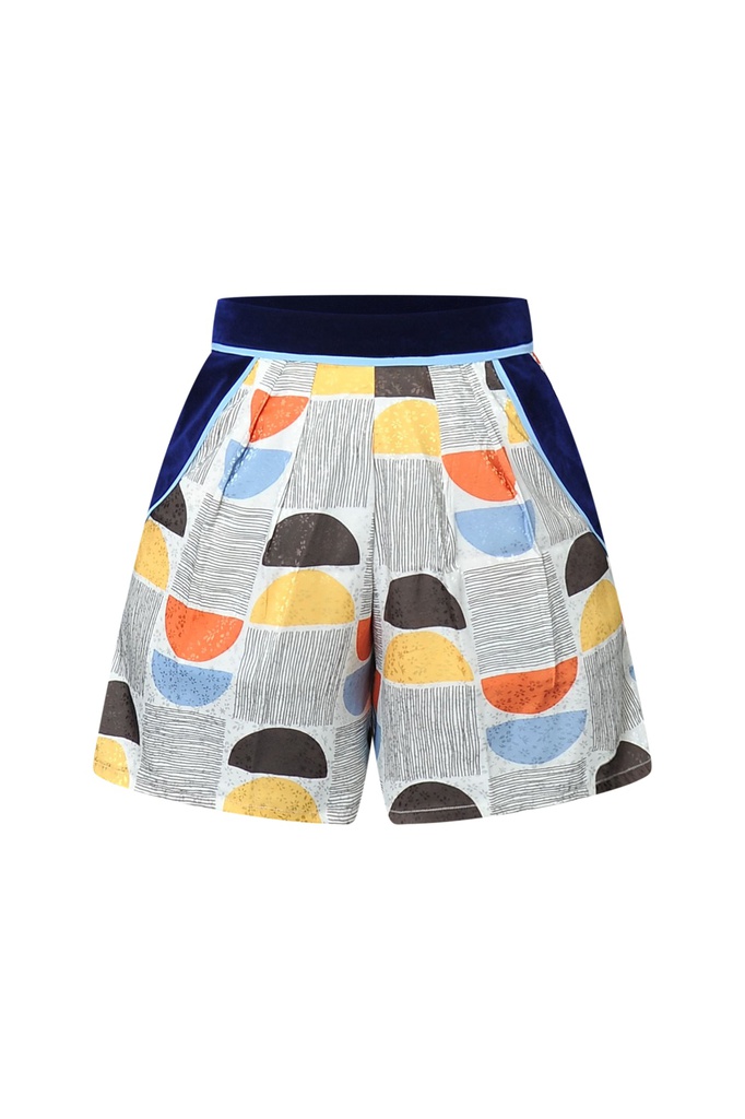 Nzeteh Short